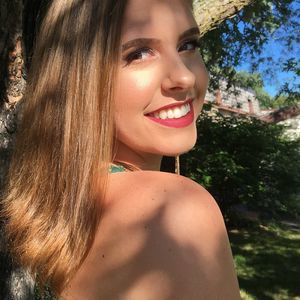 Meet your Posher, Taylor-nicole